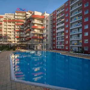 Szálloda Fenix, Napospart