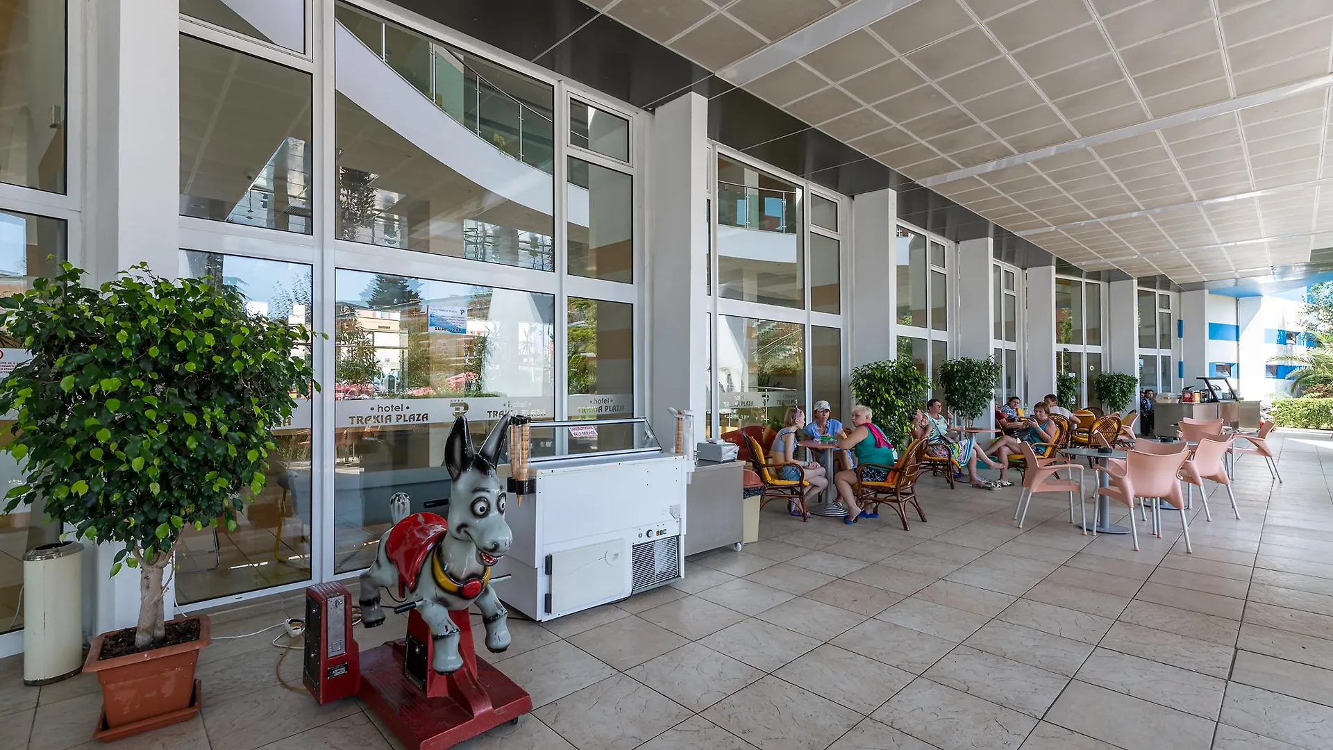 Trakia Plaza Apartments Sunny Beach 4*,